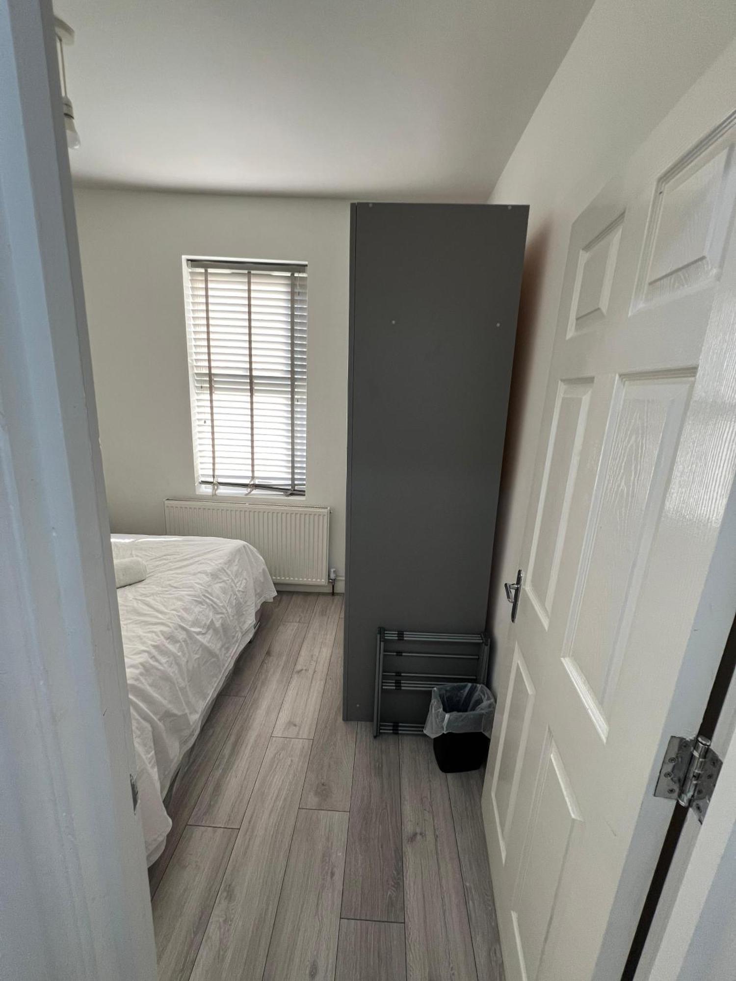 F4 Luxury Stays One Bed Apartment With Parking Ilford Ngoại thất bức ảnh